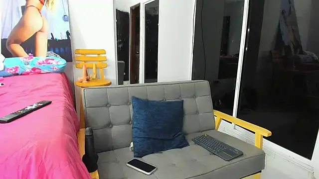 zou quira online show from 01/07/26, 02:03