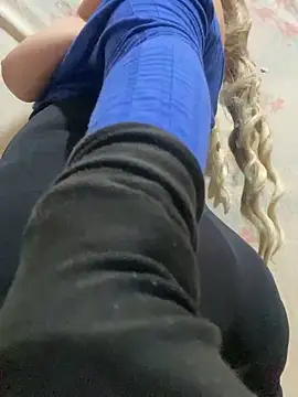 Cuckold-masters-dog online show from 11/13/25, 09:25