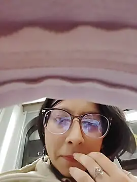 VioletxBloom online show from 12/02/25, 11:45