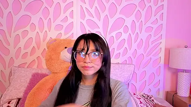 VioletxBloom online show from 02/23/26, 07:55