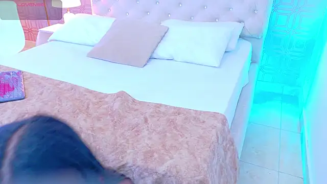 Samanta Isel online show from 02/17/26, 03:03