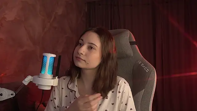 LumeNova online show from 03/23/26, 02:26