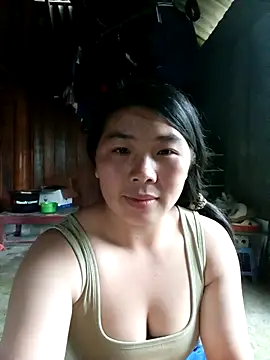 quynhkoolbae online show from 10/20/25, 01:50