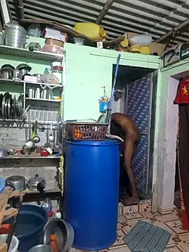 akshant1234 online show from 04/05/26, 01:47