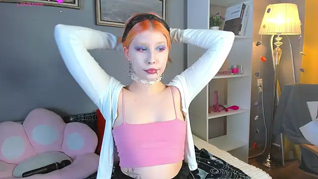 VelvetBlitz online show from 12/22/25, 09:56