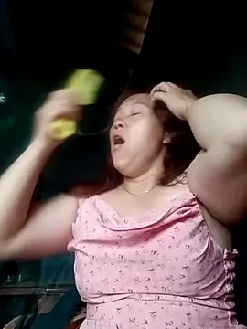 miumiu 00 online show from 09/11/25, 01:49