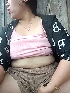 miumiu 00 online show from 10/07/25, 02:53