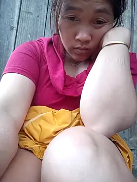 miumiu 00 online show from 05/03/26, 05:24