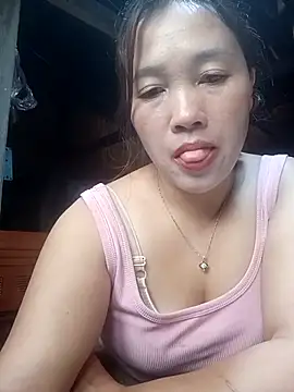 Snapshot of miumiu_00 chatting on 07/16/26, 01:22 miumiu 00 online show from 07/16/26, 01:22