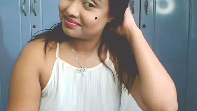 Indian GlowingMiax online show from 09/10/25, 06:13