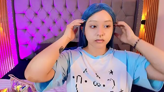 Suxan White  online show from 03/25/26, 12:55