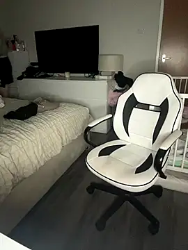 MysteriousMylaX online show from 11/09/25, 05:44