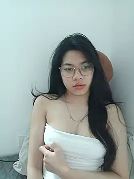 Snapshot of Katanh chatting on 07/16/26, 07:47 Katanh online show from 07/16/26, 07:47