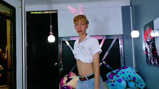 park jimin1 online show from 09/26/25, 12:09