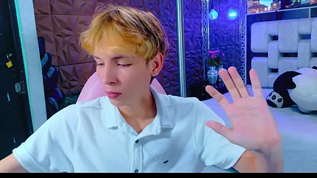 park jimin1 online show from 10/15/25, 02:39