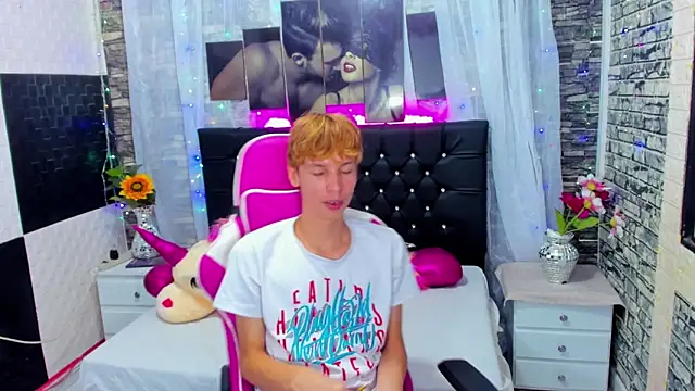 park jimin1 online show from 10/19/25, 03:12