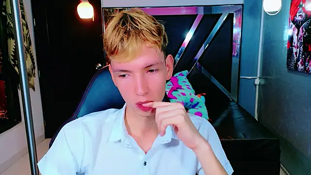 park jimin1 online show from 11/30/25, 02:54