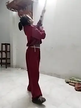 Snapshot of linda_bae00 chatting on 02/14/26, 01:46 linda bae00 online show from 02/14/26, 01:46