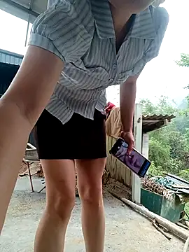 linda bae00 online show from 04/17/26, 01:41