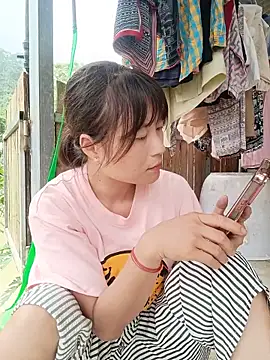 linda bae00 online show from 05/18/26, 04:07