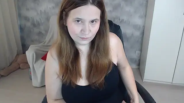 AdelinaLawson online show from 09/28/25, 10:09