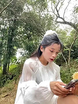 beobeo 2xx online show from 10/18/25, 02:25