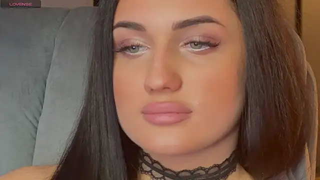 Snapshot of mygoddesshecate chatting on 11/07/25, 10:37 mygoddesshecate online show from 11/07/25, 10:37