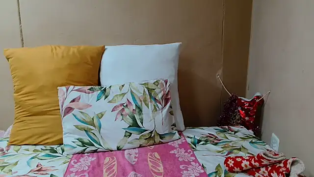 SugarPoppy24xxx online show from 12/17/25, 05:19