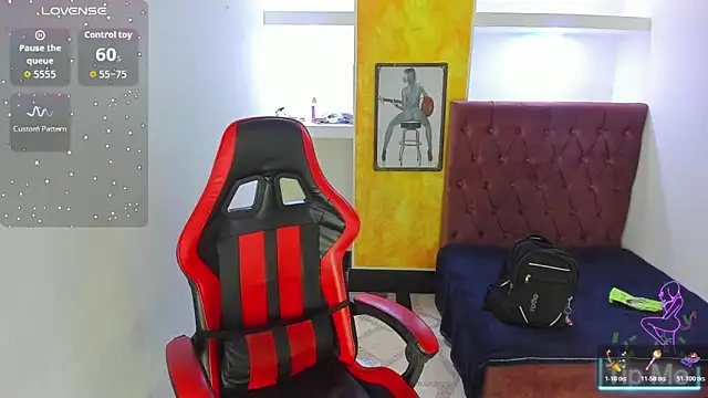 alison moon7 online show from 12/22/25, 12:02