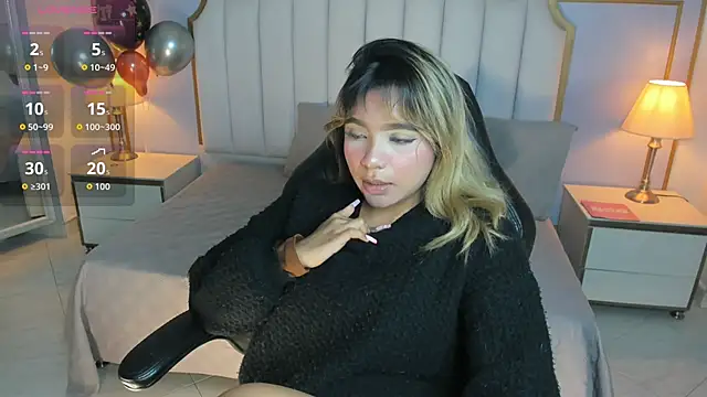 Snapshot of Emilly_mell chatting on 12/02/25, 11:26 Emilly mell online show from 12/02/25, 11:26