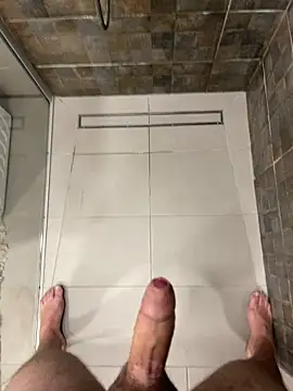 Snapshot of MrZli chatting on 10/26/25, 01:17 MrZli online show from 10/26/25, 01:17