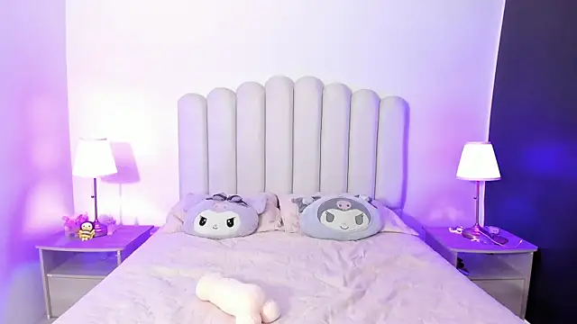 SofieBunnie online show from 09/29/25, 10:14