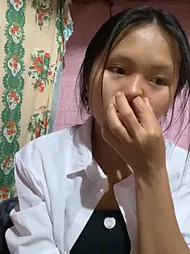 milo bae online show from 11/10/25, 10:03