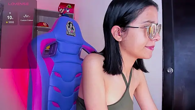 Lana Dreams  online show from 10/02/25, 02:02