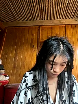 EmLy02 online show from 09/09/25, 04:34