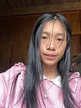 EmLy02 online show from 09/30/25, 01:43