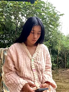 EmLy02 online show from 10/26/25, 01:00