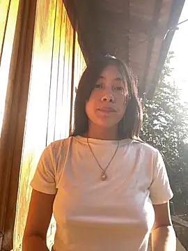 EmLy02 online show from 11/25/25, 12:43