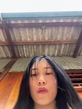 EmLy02 online show from 04/01/26, 02:23