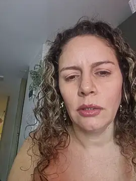 Snapshot of Nina_vallon chatting on 06/27/26, 12:59 Nina vallon online show from 06/27/26, 12:59