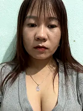 qinejr37 online show from 11/02/25, 01:08