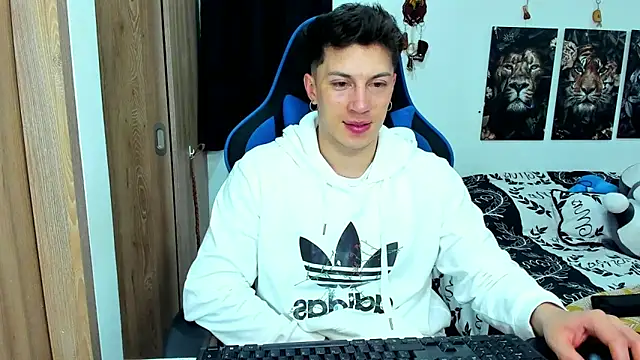 Snapshot of javiersexymann chatting on 01/23/25, 05:35 javiersexymann online show from 01/23/25, 05:35