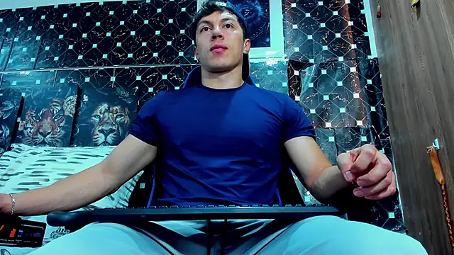 Snapshot of javiersexymann chatting on 01/14/26, 09:09 javiersexymann online show from 01/14/26, 09:09