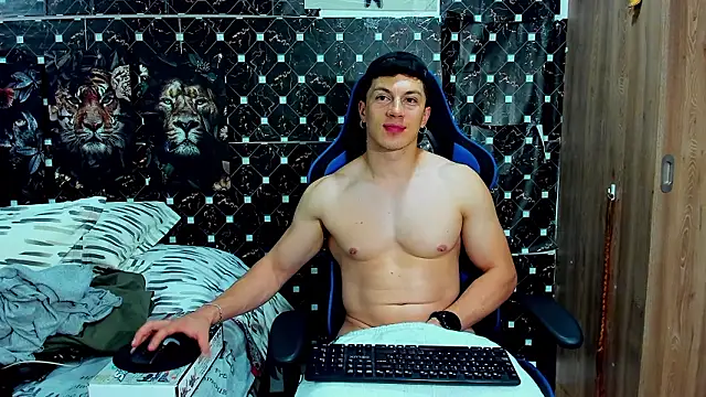 Snapshot of javiersexymann chatting on 02/20/26, 06:26 javiersexymann online show from 02/20/26, 06:26