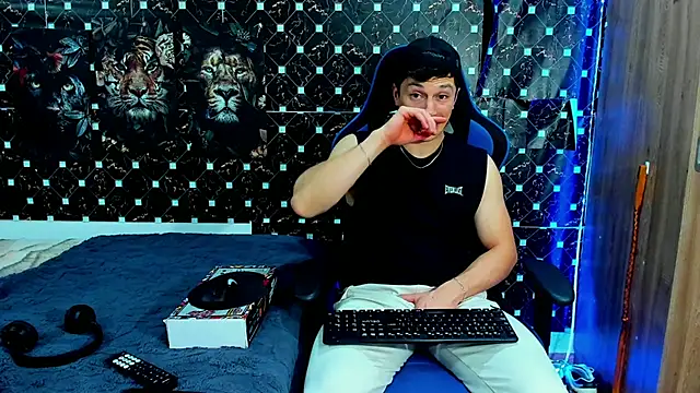 javiersexymann online show from 05/27/26, 05:04