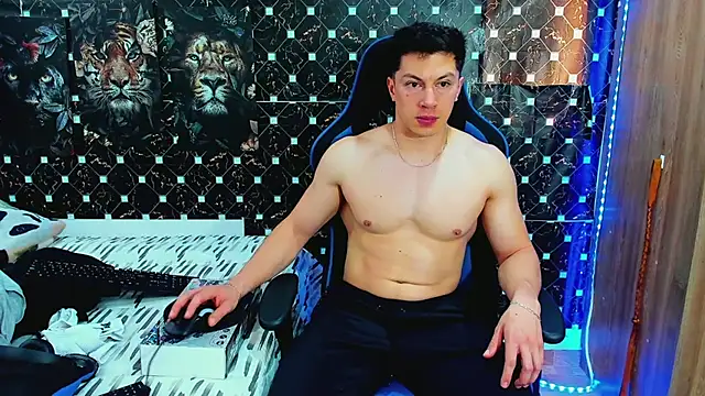 Snapshot of javiersexymann chatting on 06/10/26, 09:25 javiersexymann online show from 06/10/26, 09:25
