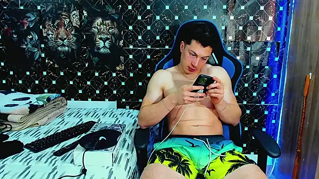 Snapshot of javiersexymann chatting on 06/11/26, 09:13 javiersexymann online show from 06/11/26, 09:13