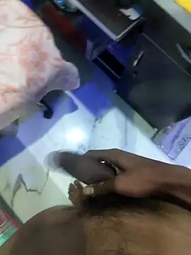 sanddyk99 online show from 02/09/26, 06:34