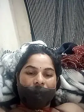 JULEE-740 online show from 10/25/25, 12:18