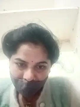 JULEE-740 online show from 12/22/25, 10:40